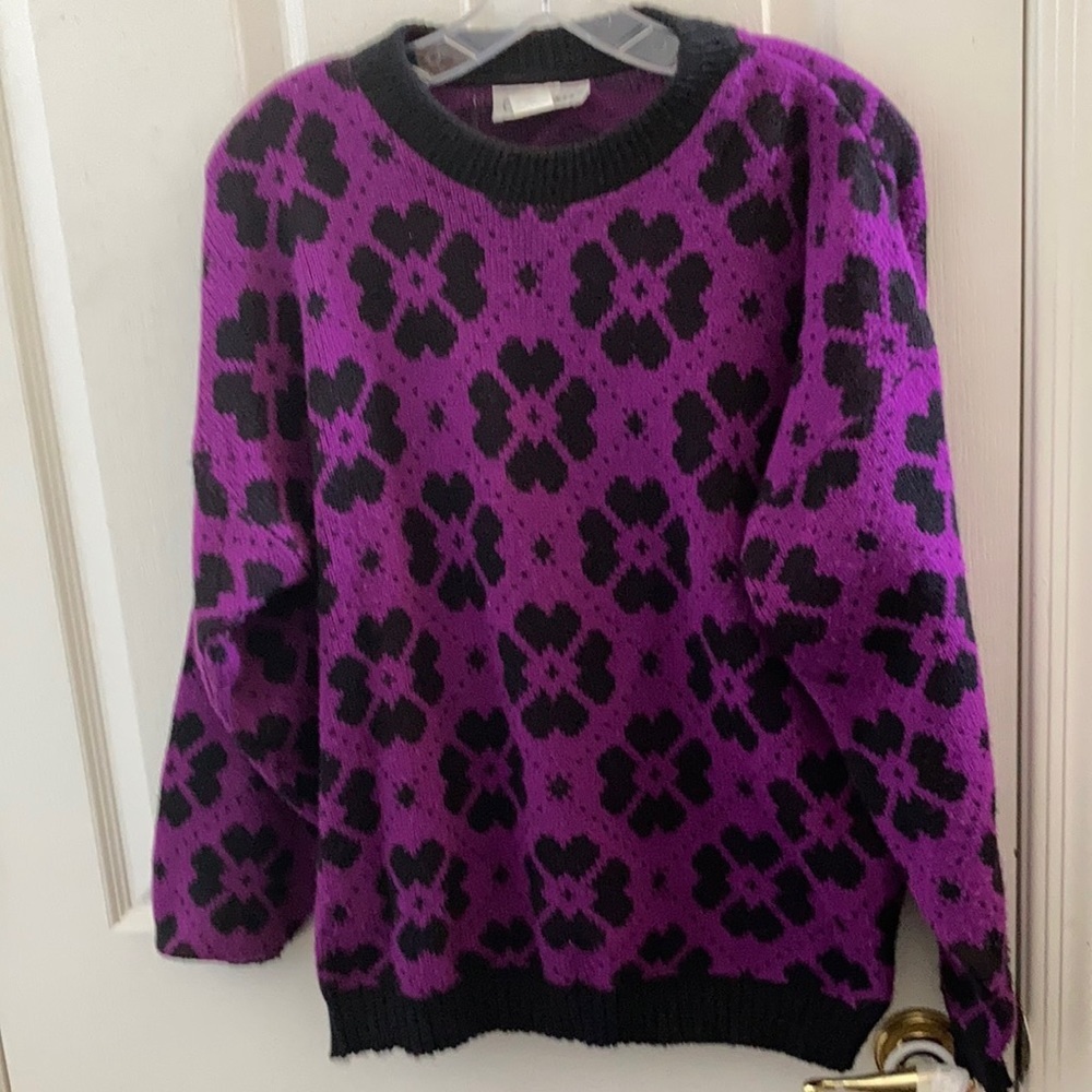 FINAL MARKDOWN Vintage cabin creek sweater large